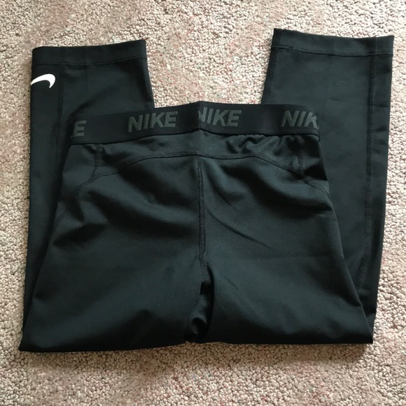 Nike Pants - Nike Dri fit Crop leggings-small
